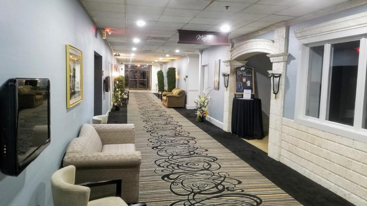 Bel-Aire Hotel Lake אירי מראה חיצוני תמונה