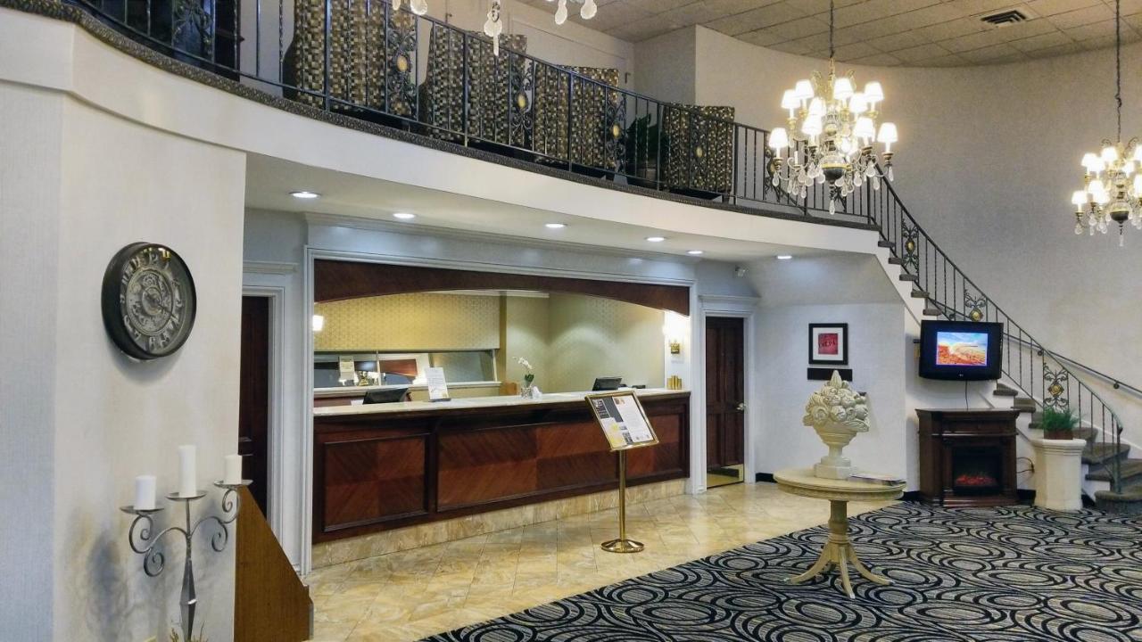 Bel-Aire Hotel Lake אירי מראה חיצוני תמונה