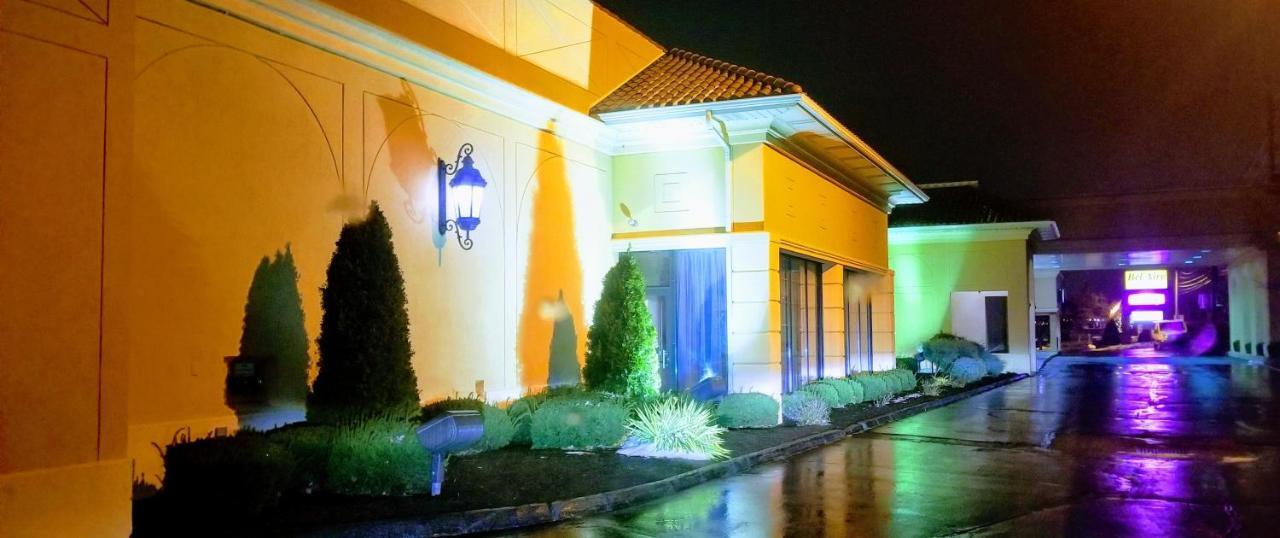 Bel-Aire Hotel Lake אירי מראה חיצוני תמונה
